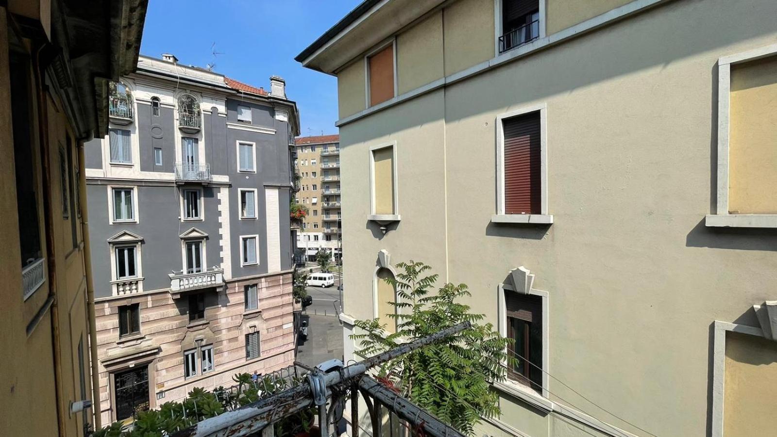 Апартаменты House In The City Center-Casa Nel Centro Della Citta Милан Экстерьер фото